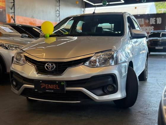 TOYOTA ETIOS 1.3 X 16V FLEX 4P MANUAL TOYOTA ETIOS 1.3 X 16V FLEX 4P MANUAL